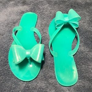 Kali Cute Flip Flops size 10 Green Color